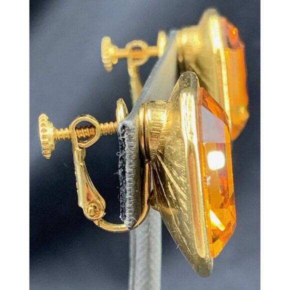 Napier Earrings Amber Glass Faceted Gold Tone Adjustable Clip 1" Dynasty Vtg - Picture 4 of 8